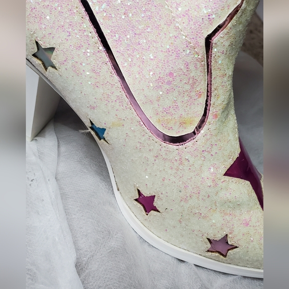 SOLD* YRU Space Cowgirl Glitter Boots - Picture 5 of 11